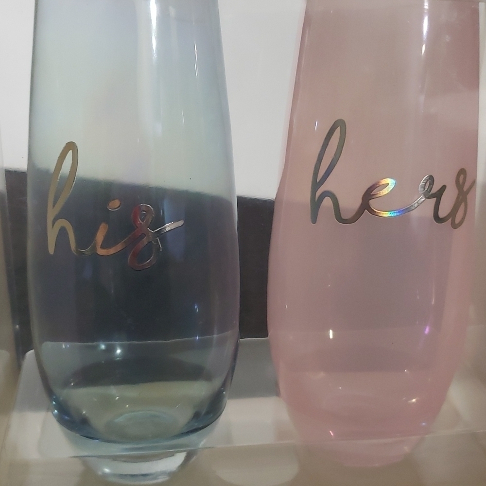 NEW- Set of 2 Flute Glasses by Slant, His & Hers, 10 oz - Picture 2 of 5